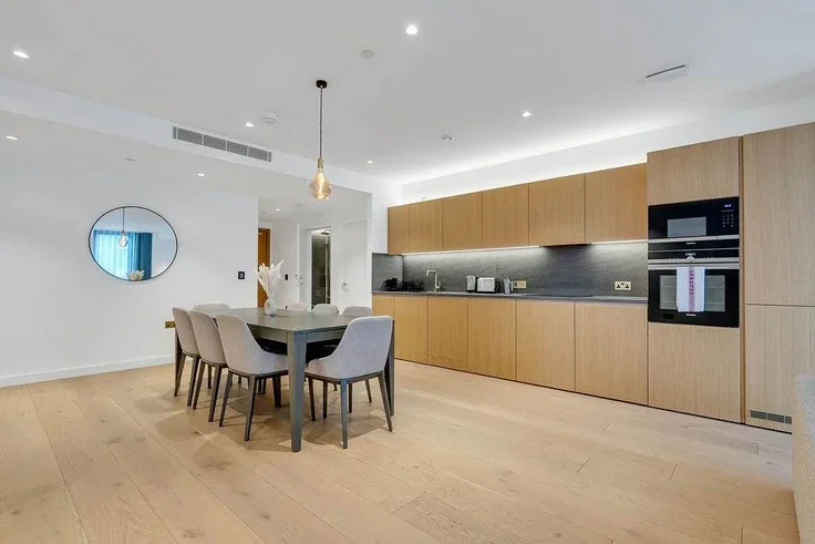 Flat Camley Street in Greater London