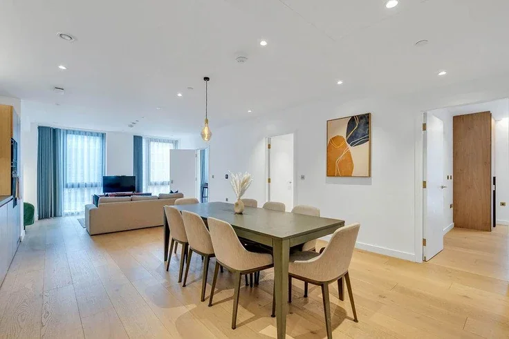 Flat Camley Street in Greater London