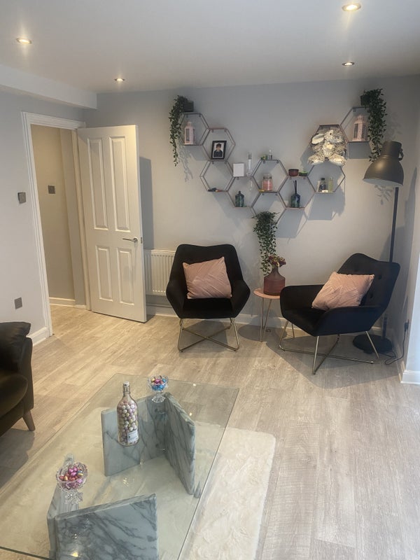 Room Strait Road in Greater London