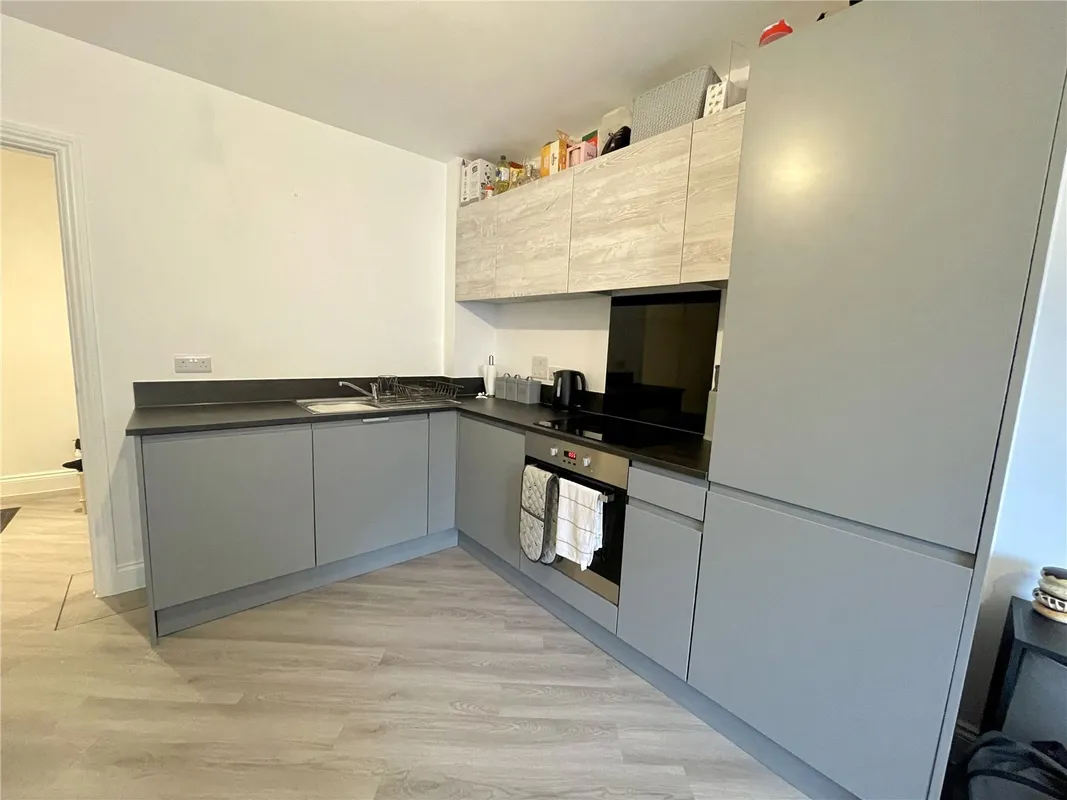 Flat Wimborne Road in Poole
