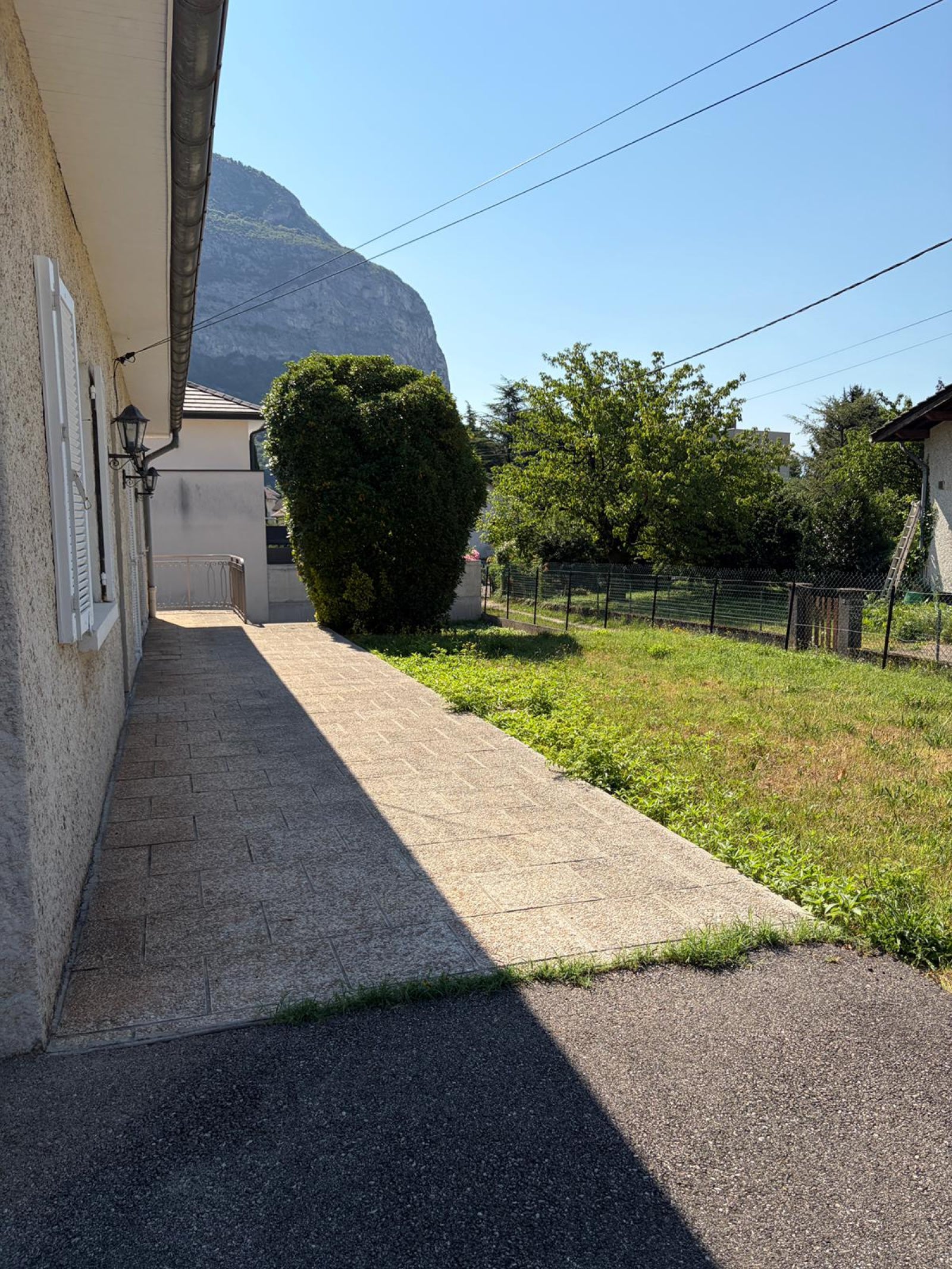 House Route de Grenoble in Saint-Égrève