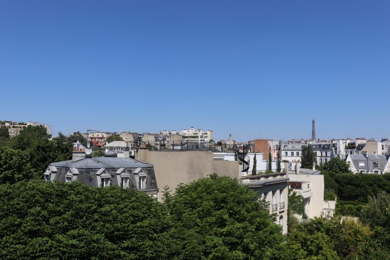 Flat Avenue des Peupliers in Paris