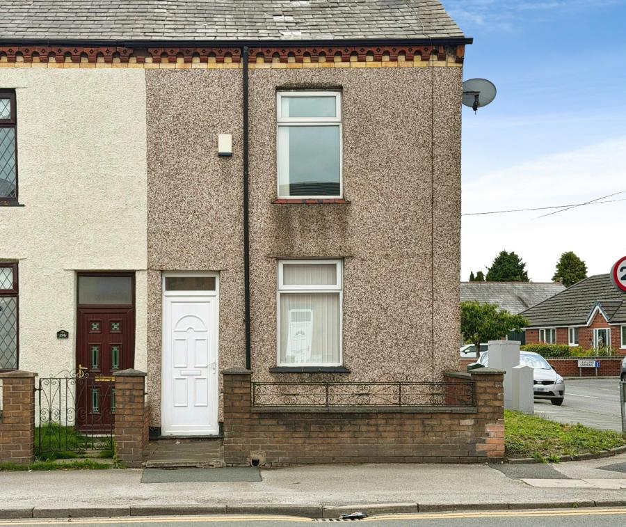 House Bolton Road in Ashton-in-Makerfield