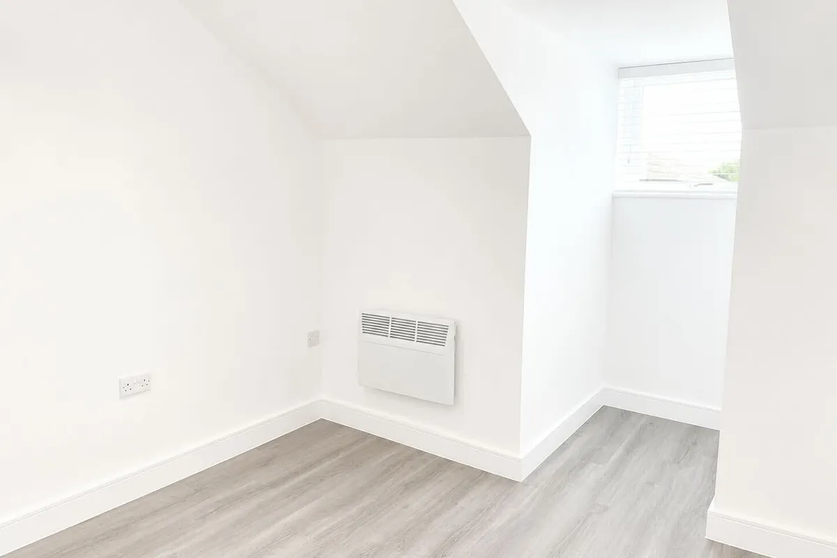 Flat Ordnance Road in Southampton