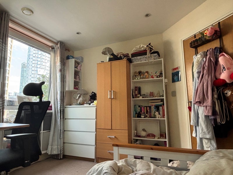 Room Prestons Road in Greater London