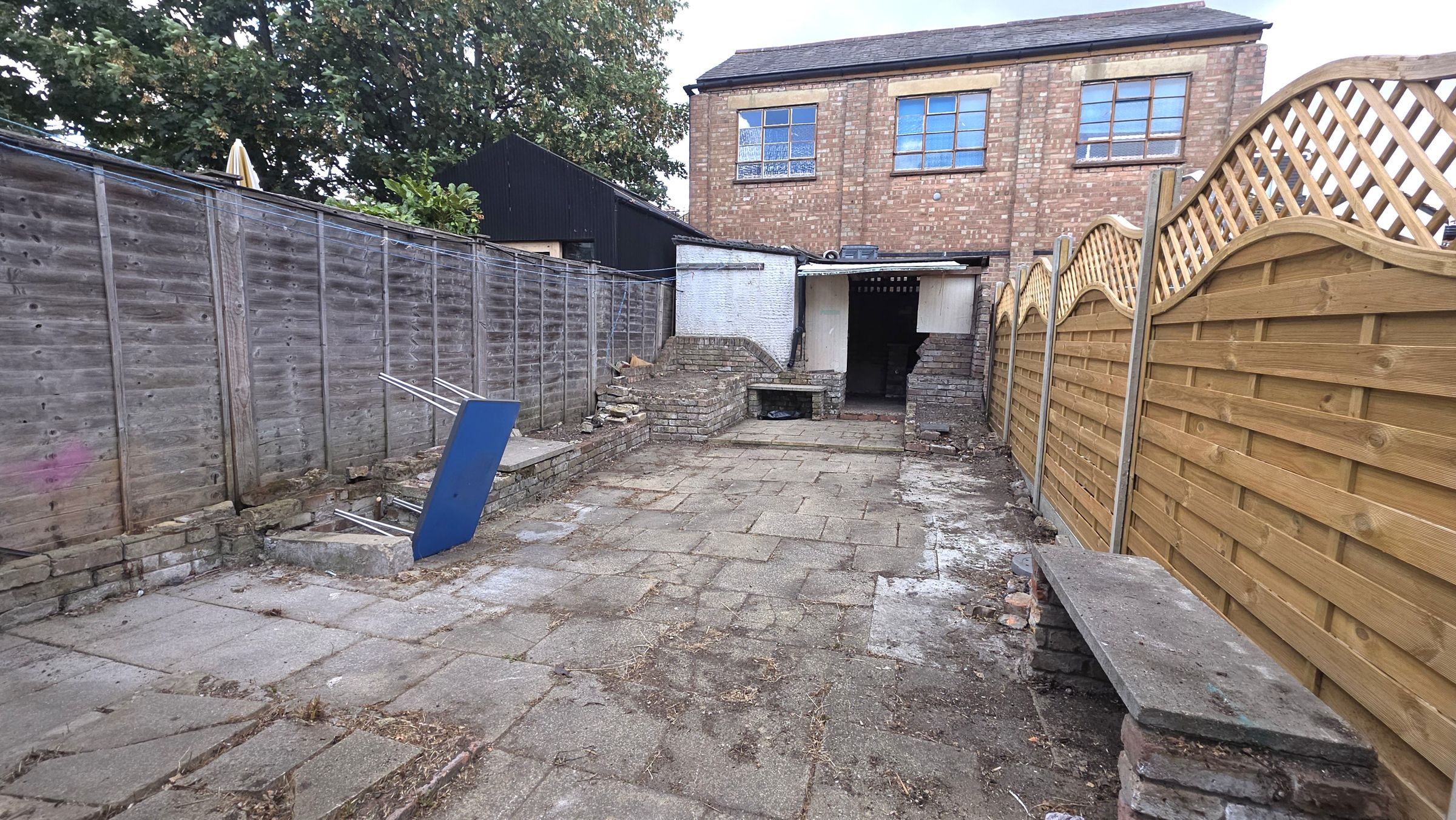 House Bristol Road in Greater London