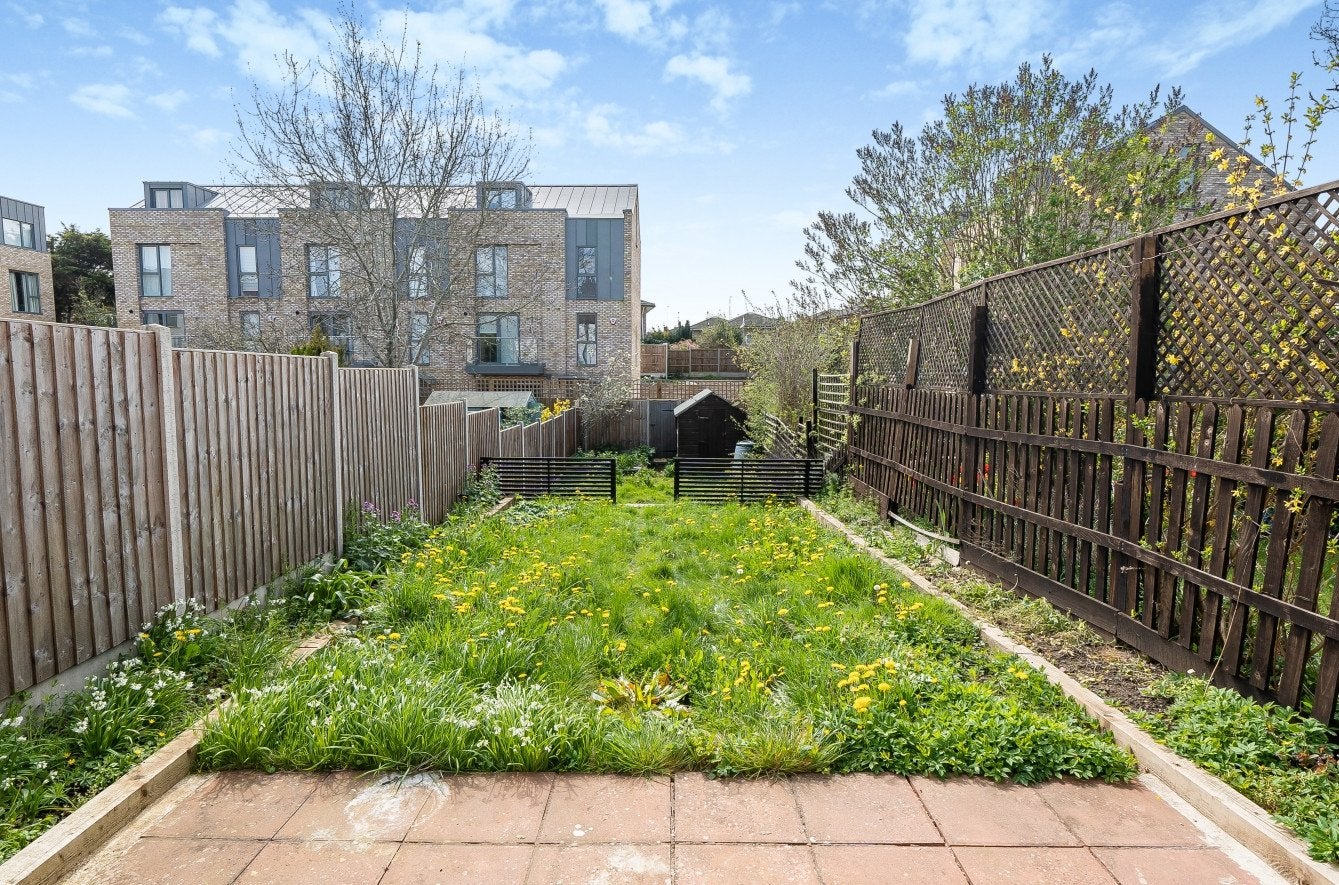 House Porthallow Close in Greater London