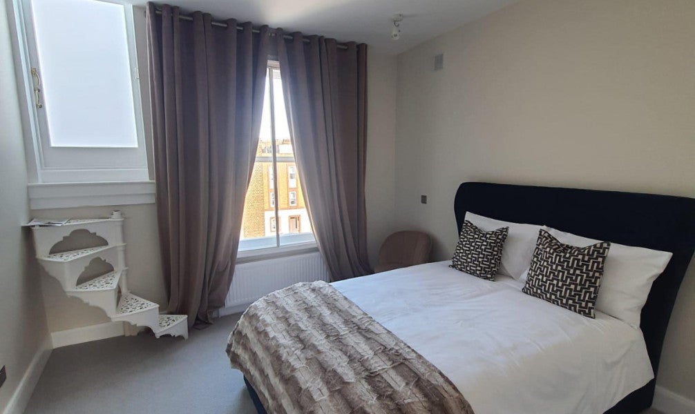 Flat Edith Grove in Greater London