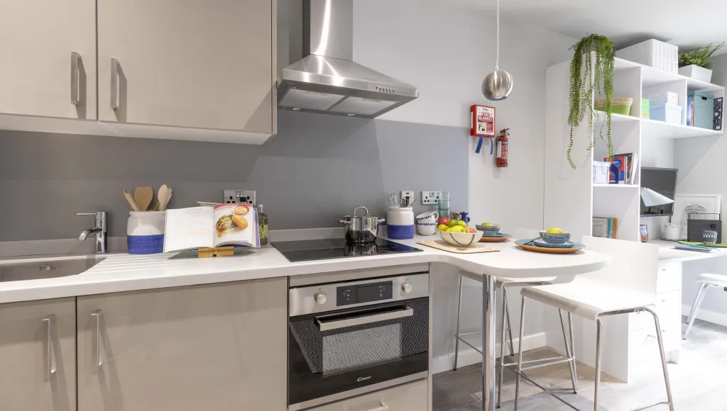 Room De Montfort Mews in Leicester