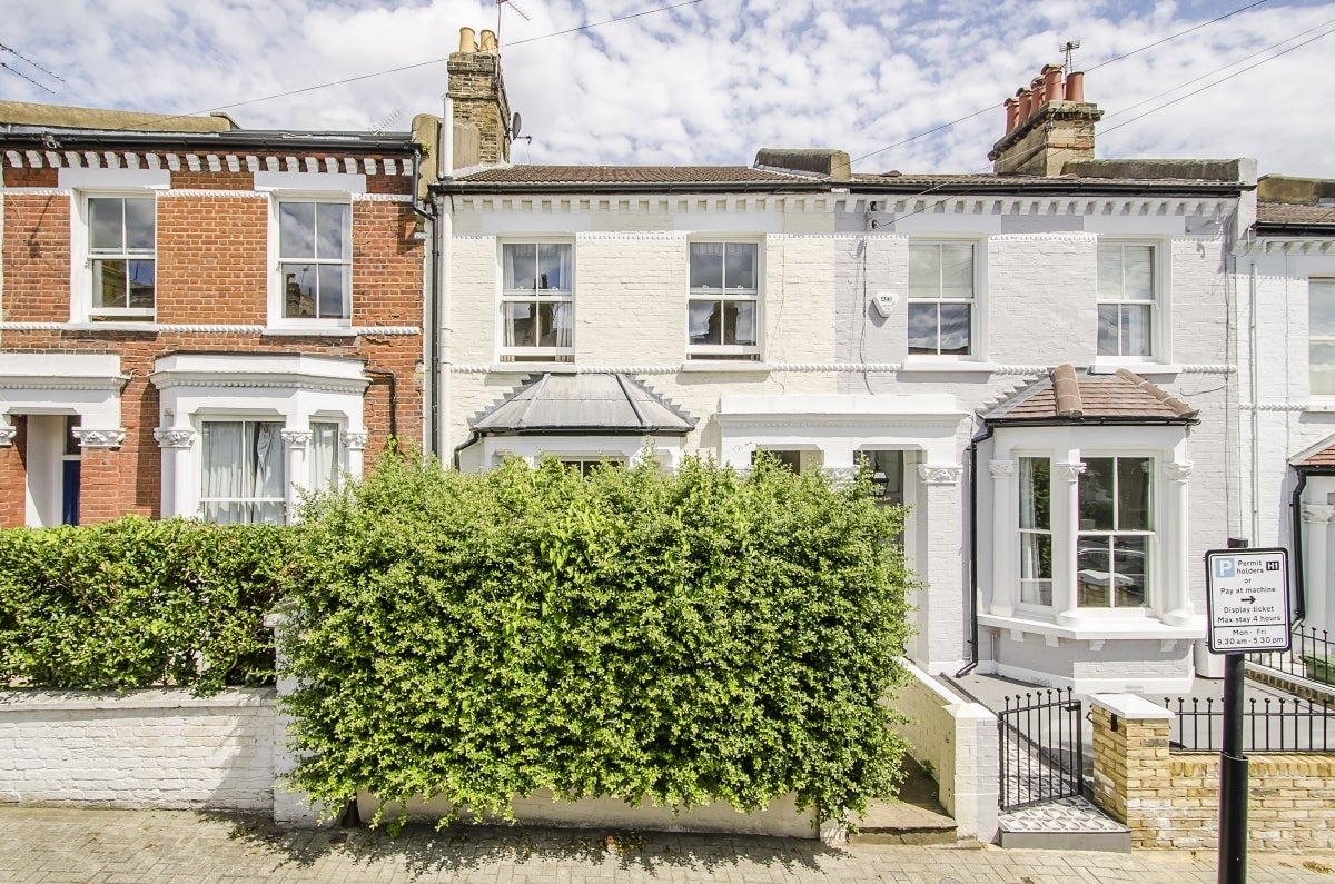 House Alderbrook Road in Greater London