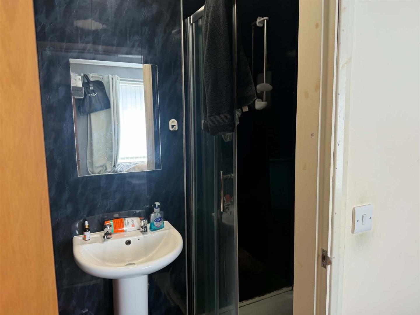 Room Westgate Road in Newcastle upon Tyne