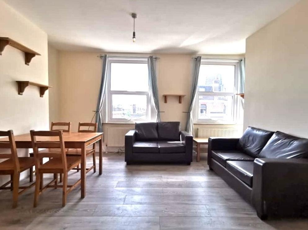 Flat Seven Sisters Road in Greater London