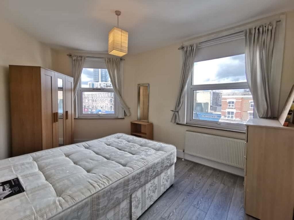 Flat Seven Sisters Road in Greater London
