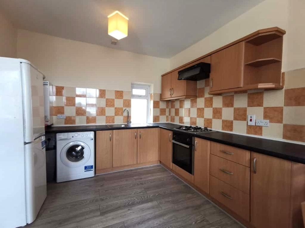 Flat Seven Sisters Road in Greater London
