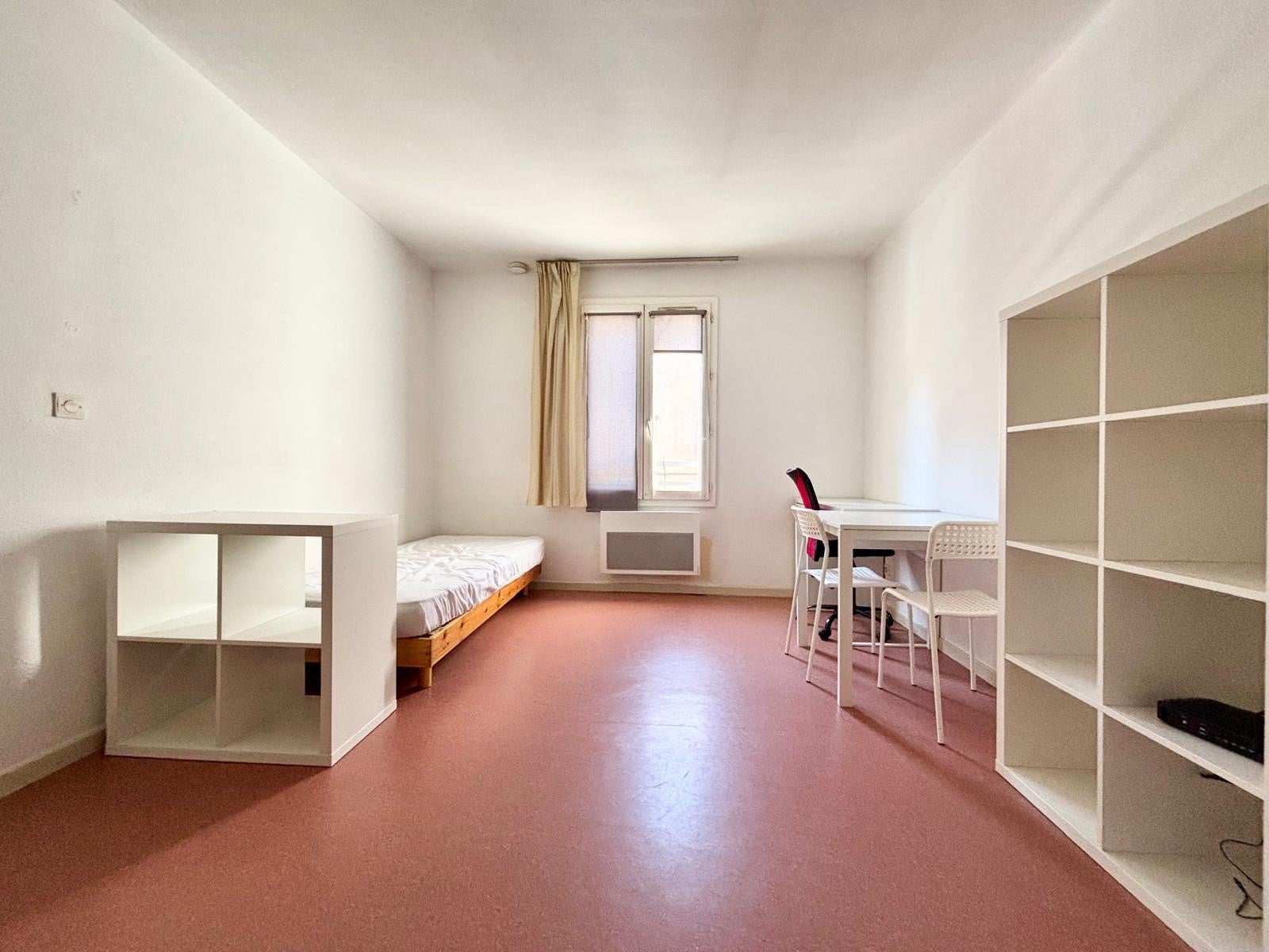 Appartement Rue Rouget de Lisle à Nîmes
