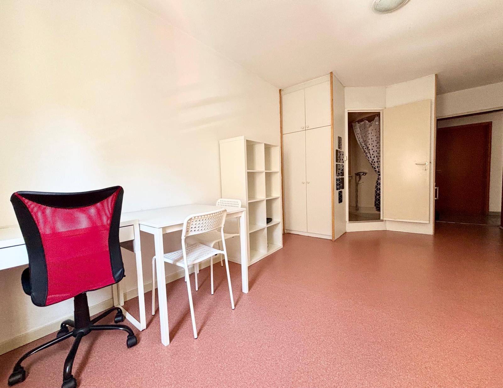 Appartement Rue Rouget de Lisle à Nîmes