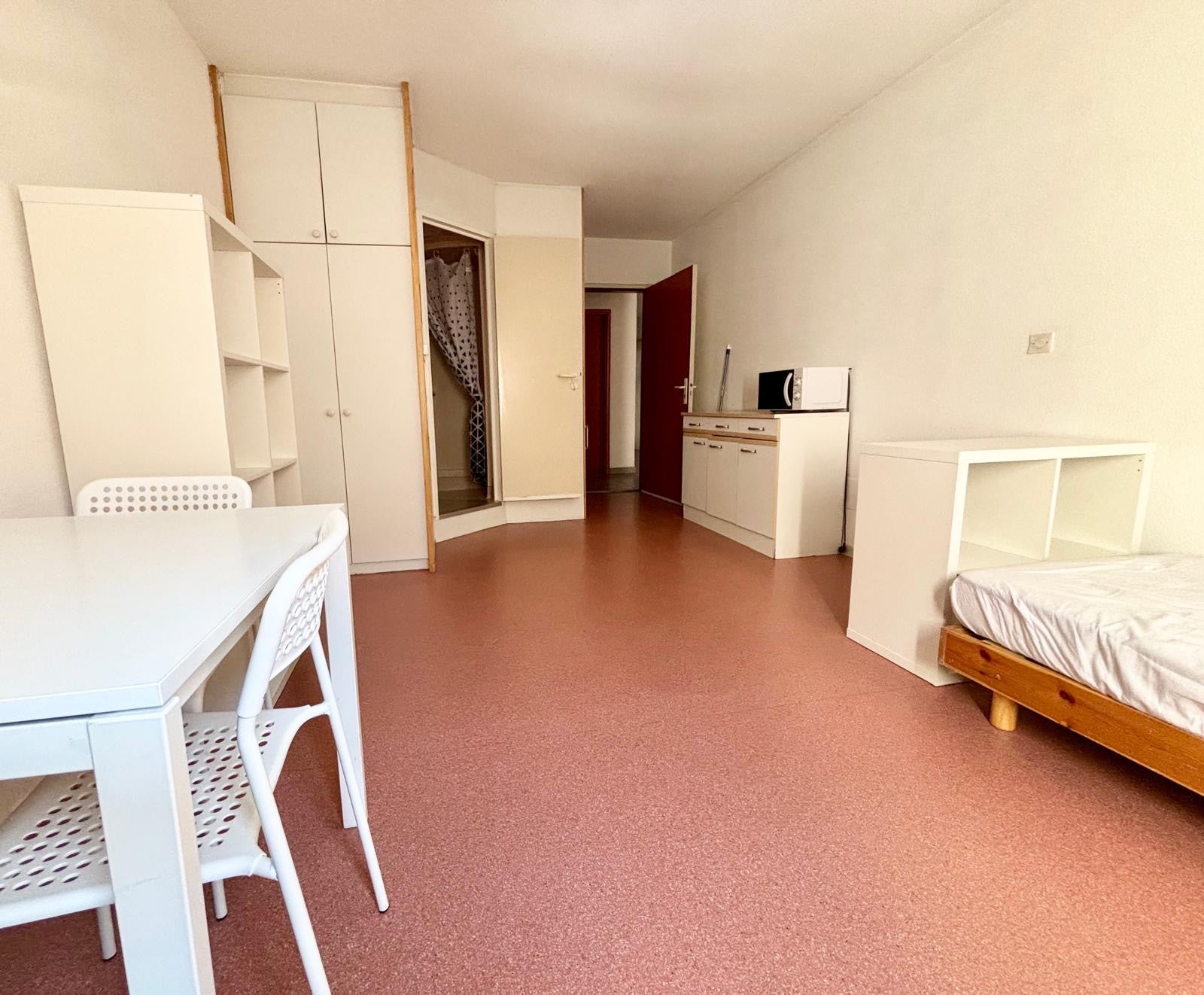 Appartement Rue Rouget de Lisle à Nîmes