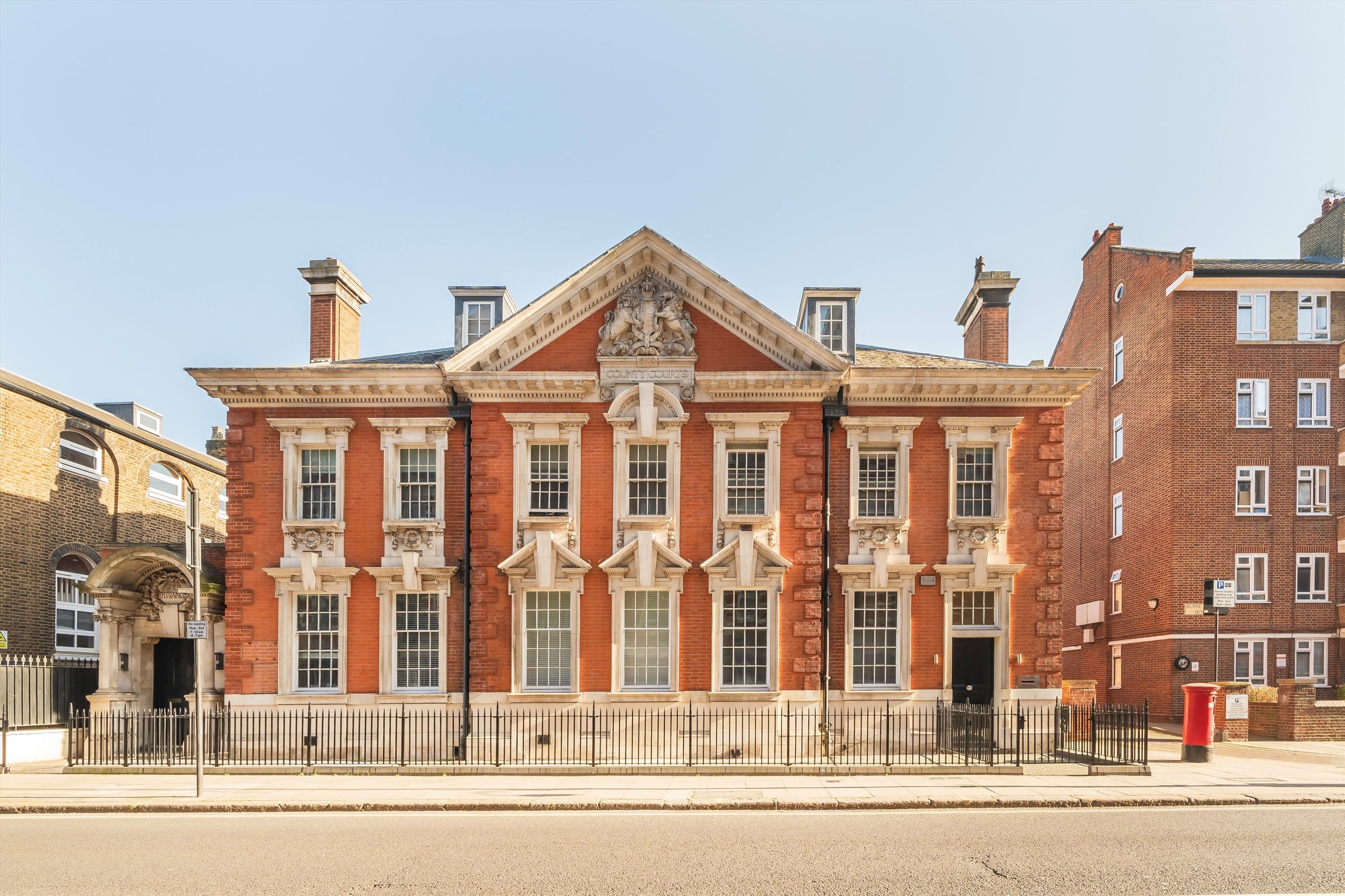 Flat North End Road in Greater London