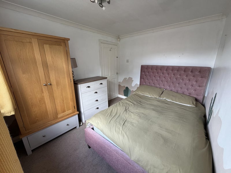 Room Sedgefield Drive in Bolton