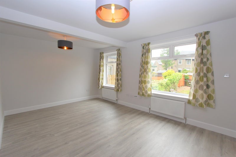Room Colinton Mains Drive in City of Edinburgh