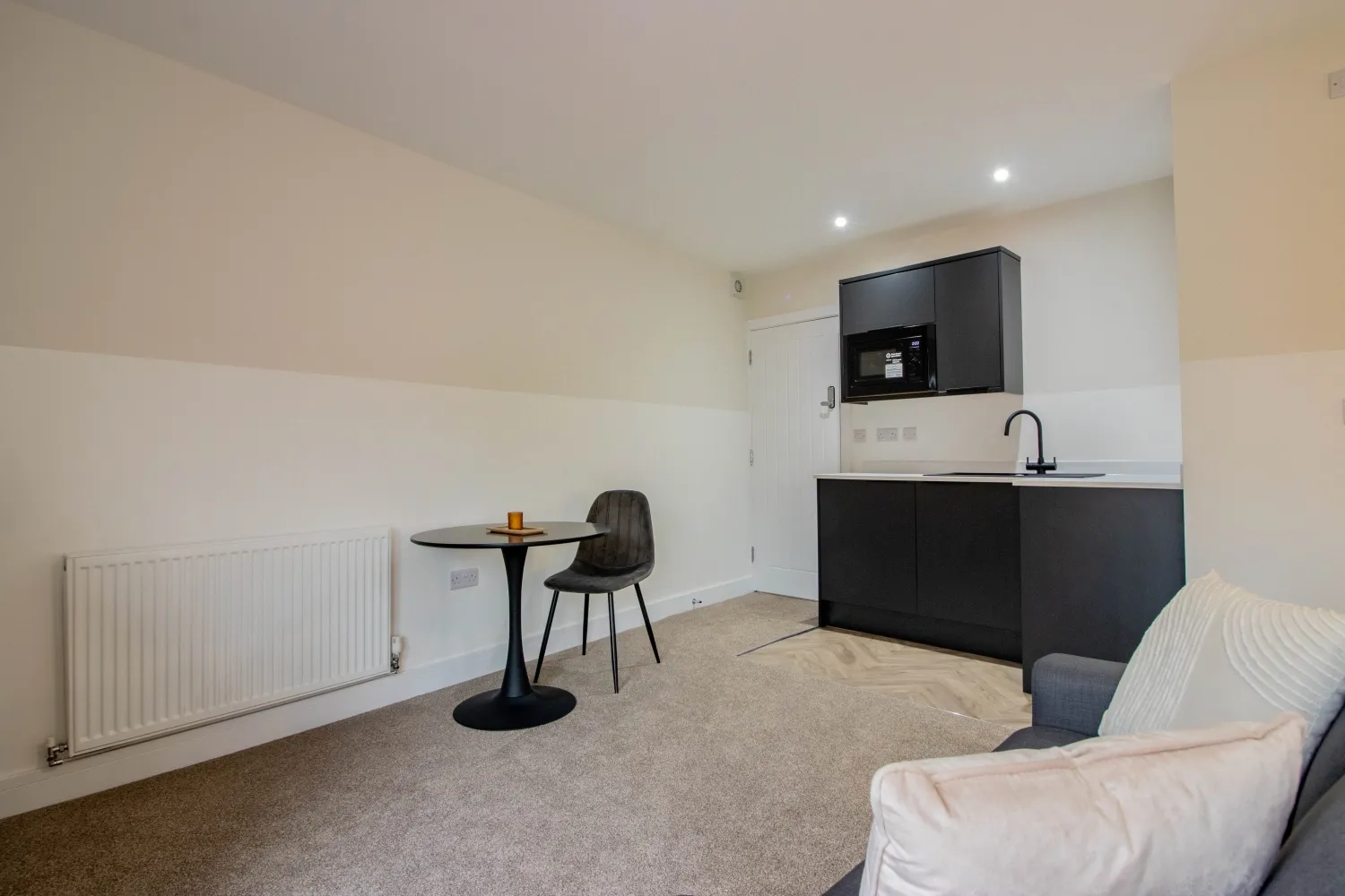 Room Brookhill Street in Nottingham