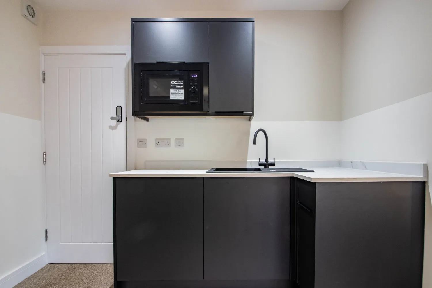 Room Brookhill Street in Nottingham