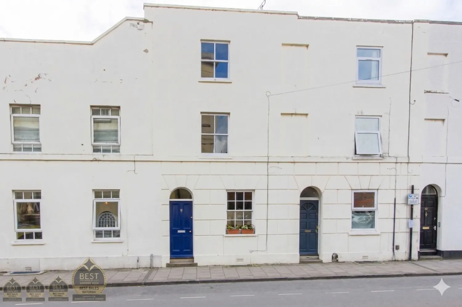 House Saint George's Street in Cheltenham
