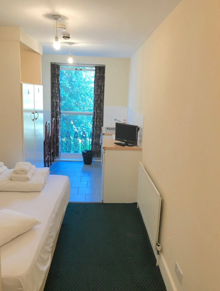 Flat Glenloch Road in Greater London