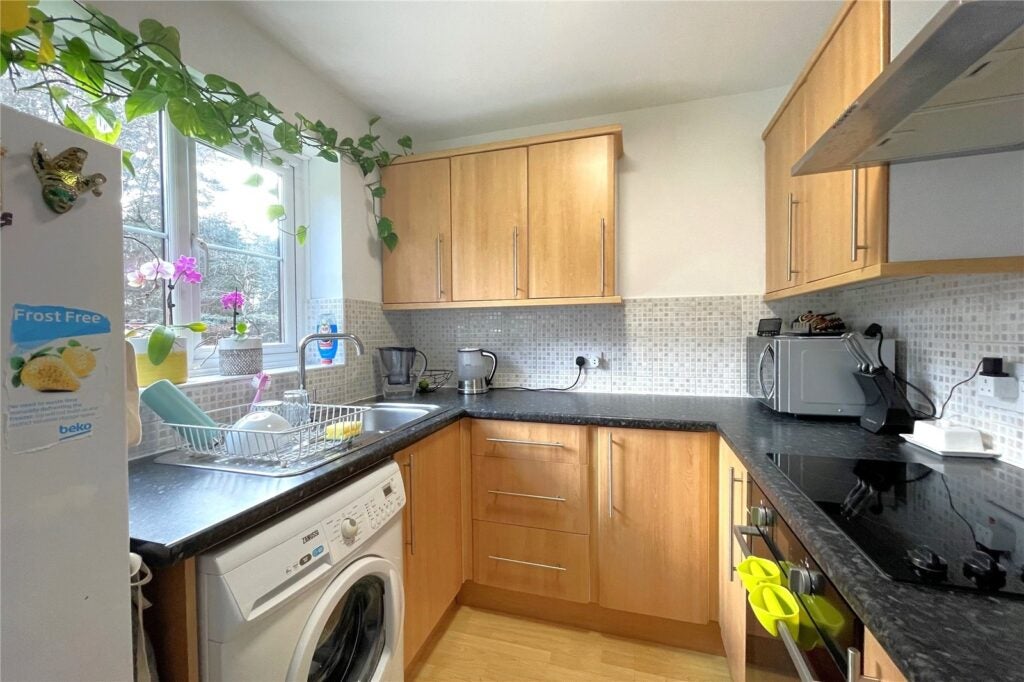 Flat Habershon Drive in Surrey Heath