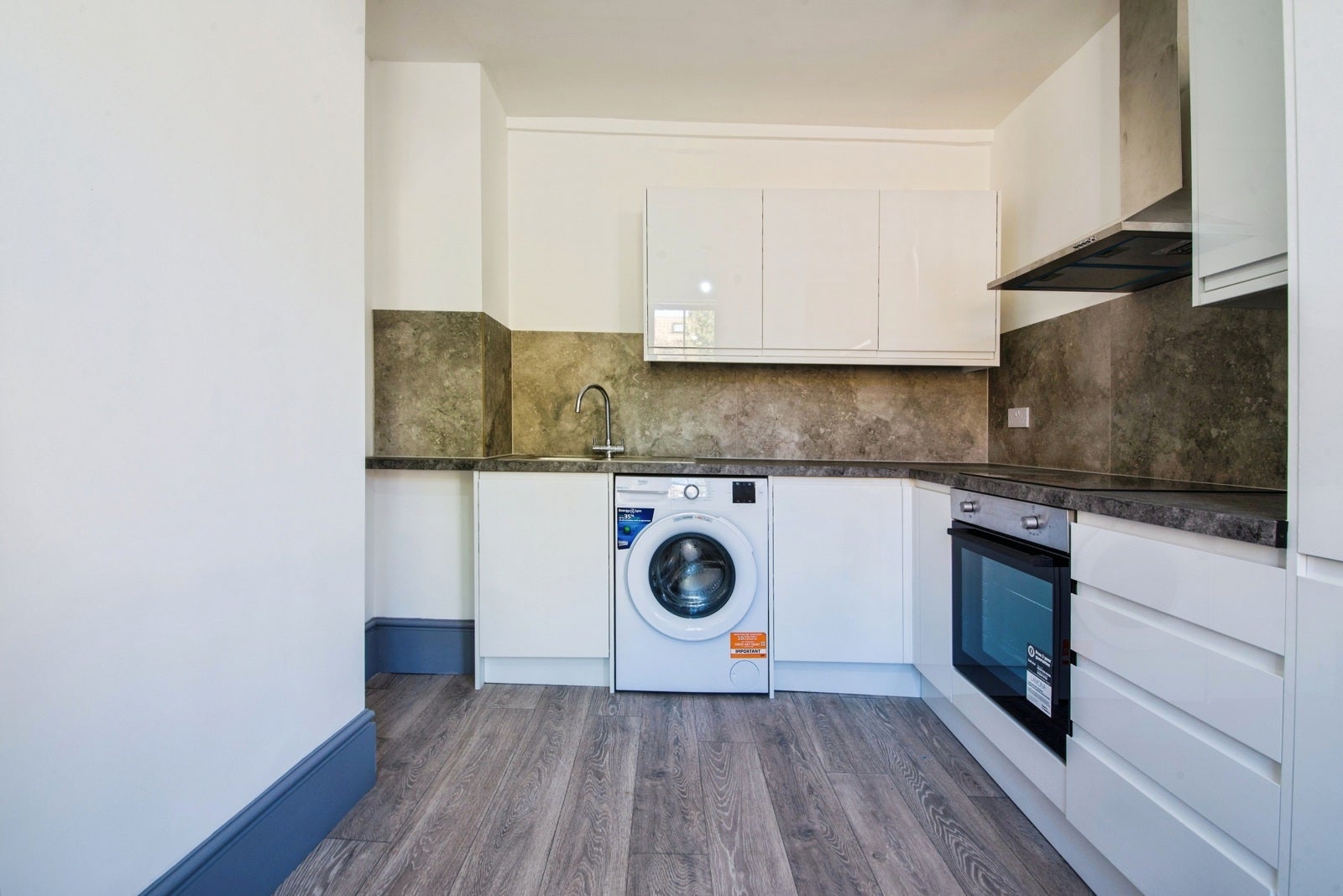 Flat Bethnal Green Road in Greater London