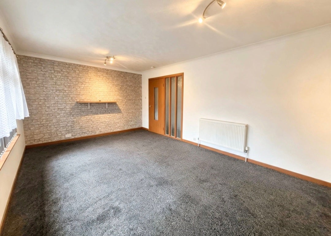 House Croft Place in Livingston