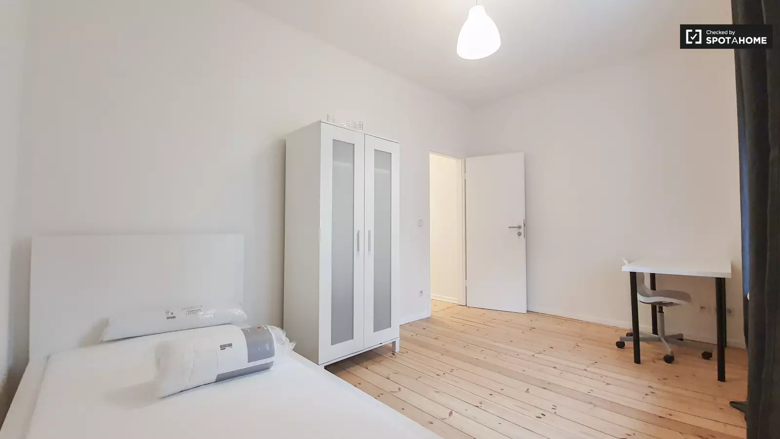 Wohnung Aronsstraße in Berlin