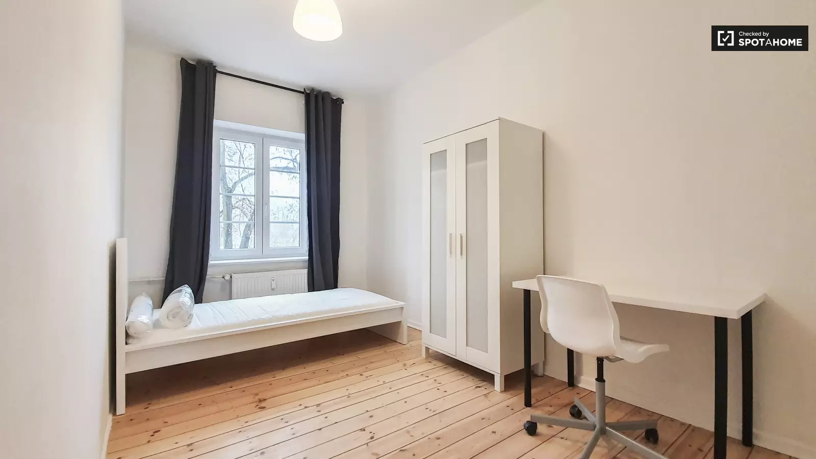 Wohnung Aronsstraße in Berlin