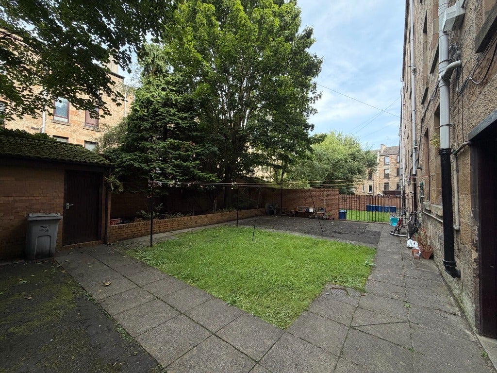 Flat Ringway Road in Manchester