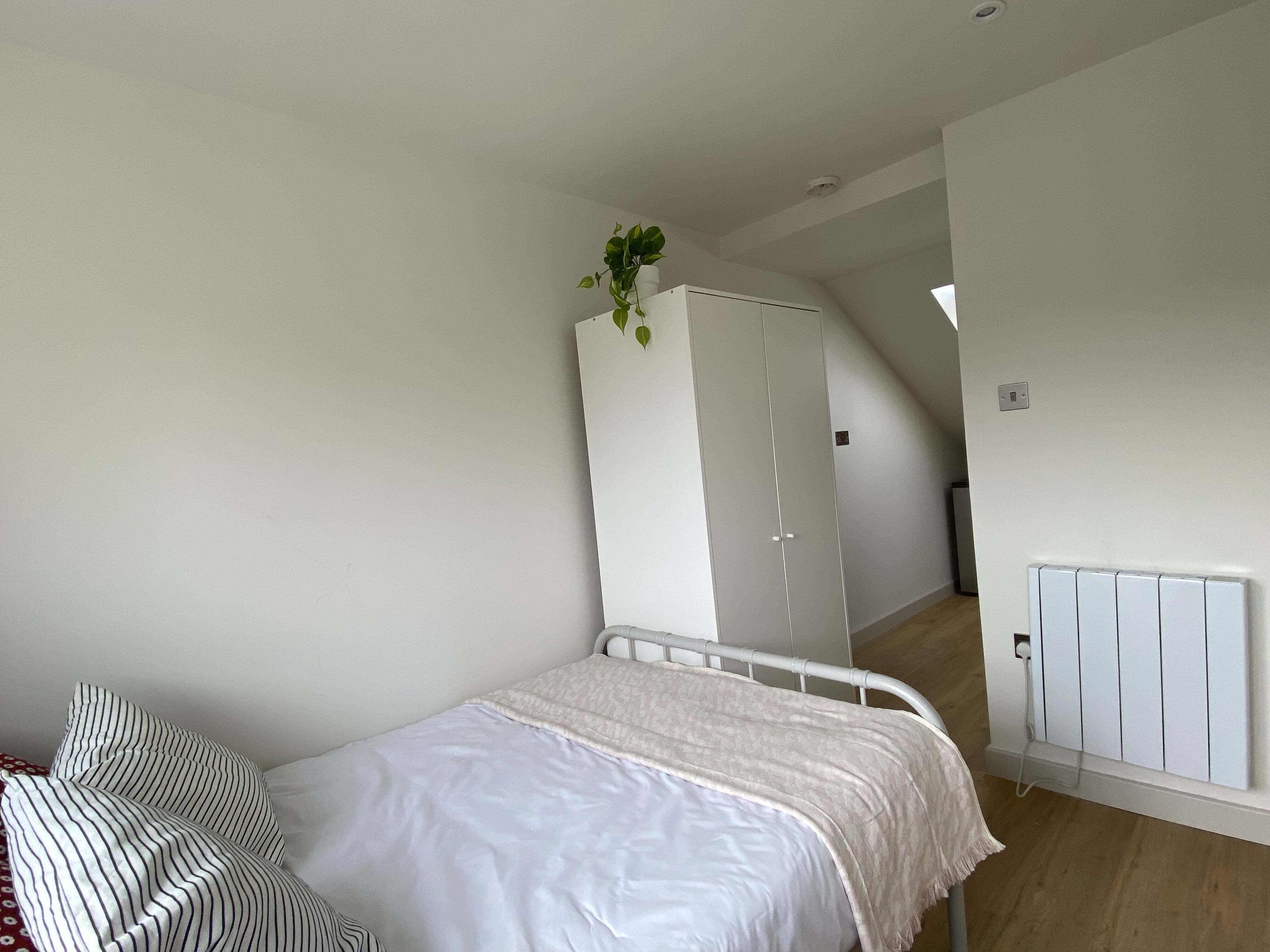 Flat Buxton Street in Greater London