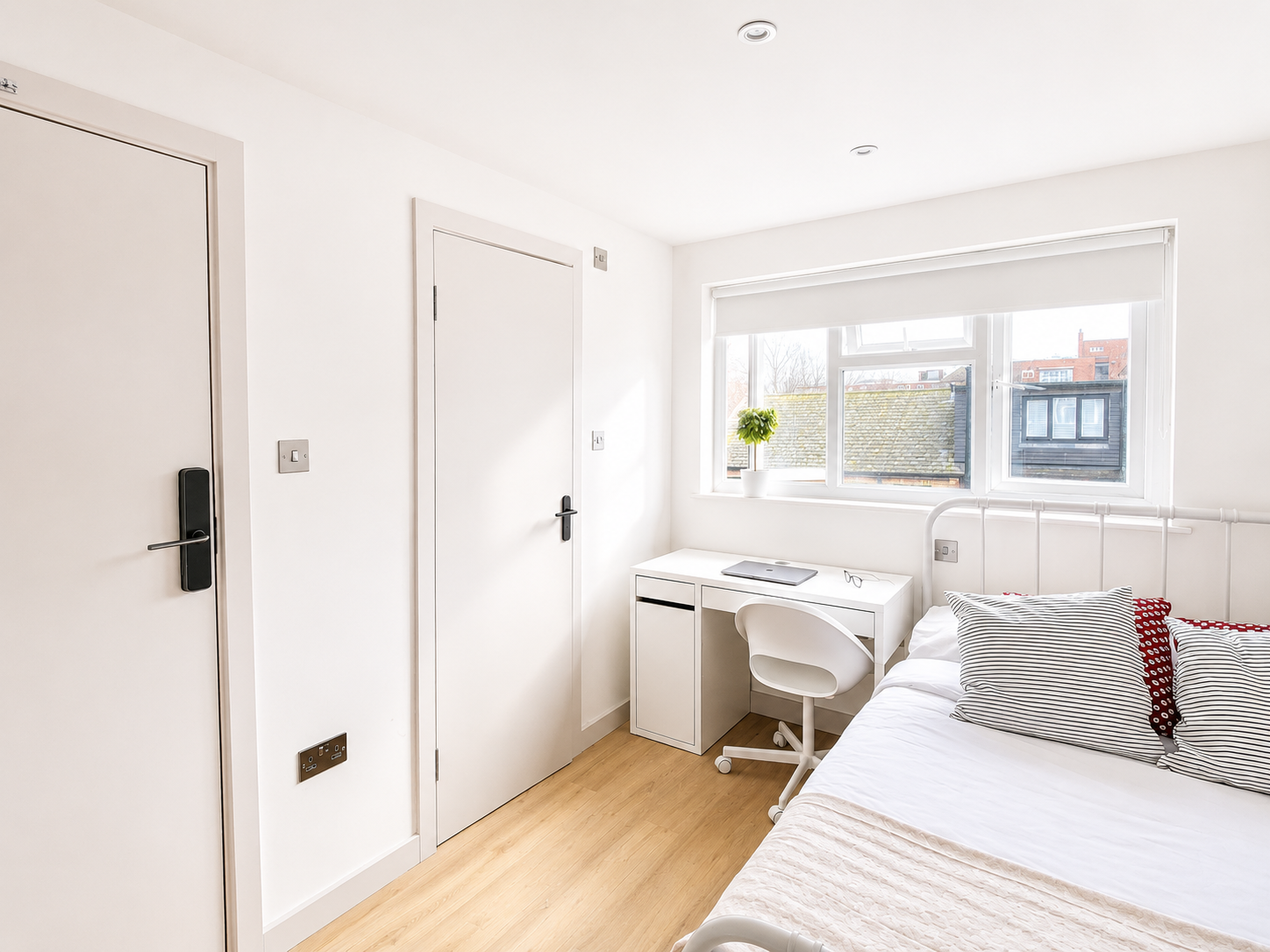 Flat Buxton Street in Greater London