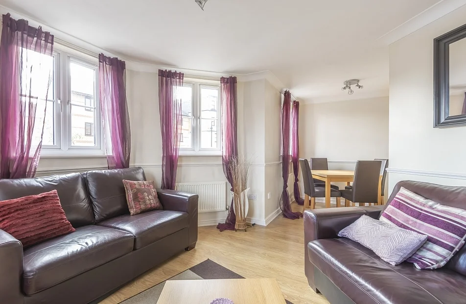 Flat Salter Road in Greater London