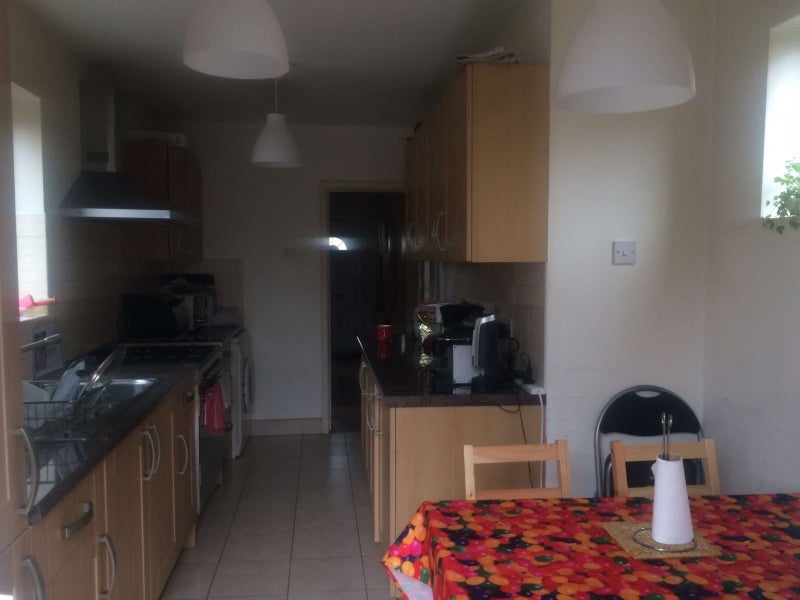 Room Western Avenue in Greater London