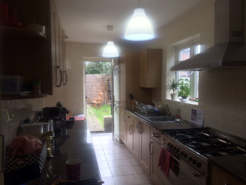 Room Western Avenue in Greater London