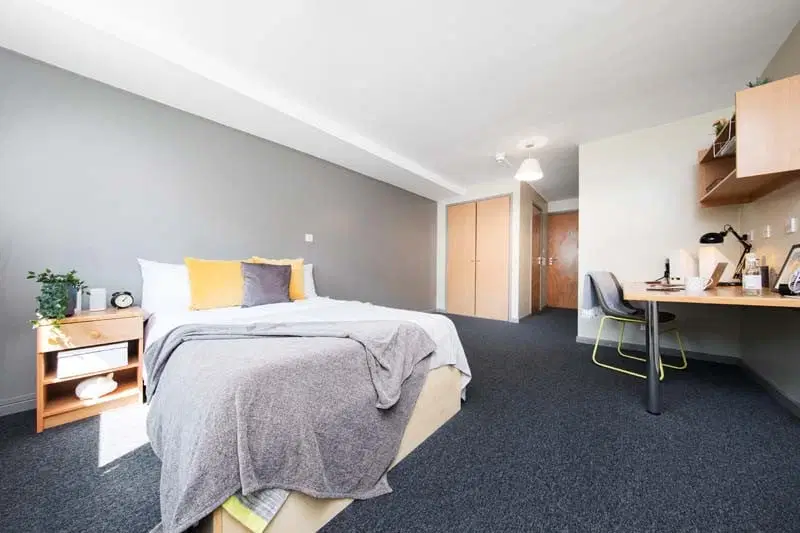 Room Wellington Street in Sheffield