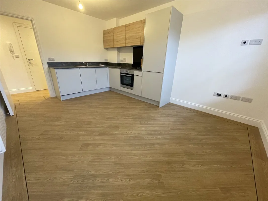 Flat Wimborne Road in Poole