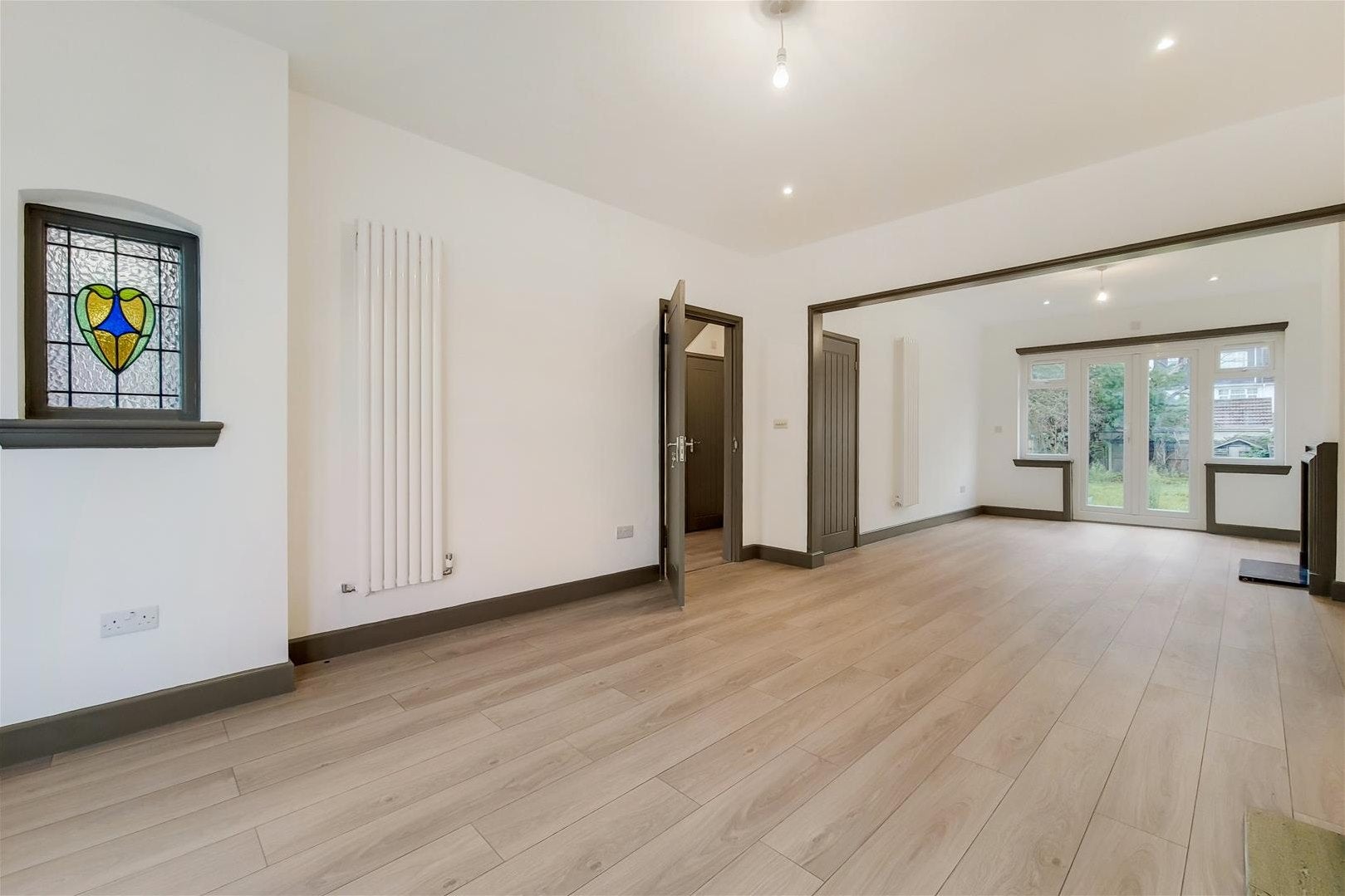 House Earlswood Gardens in Greater London