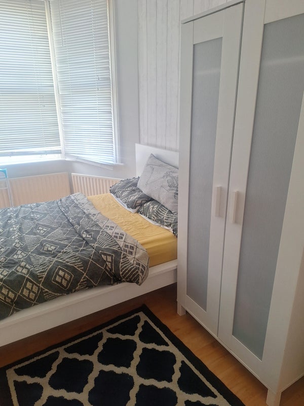 Room Broadfield Road in Greater London