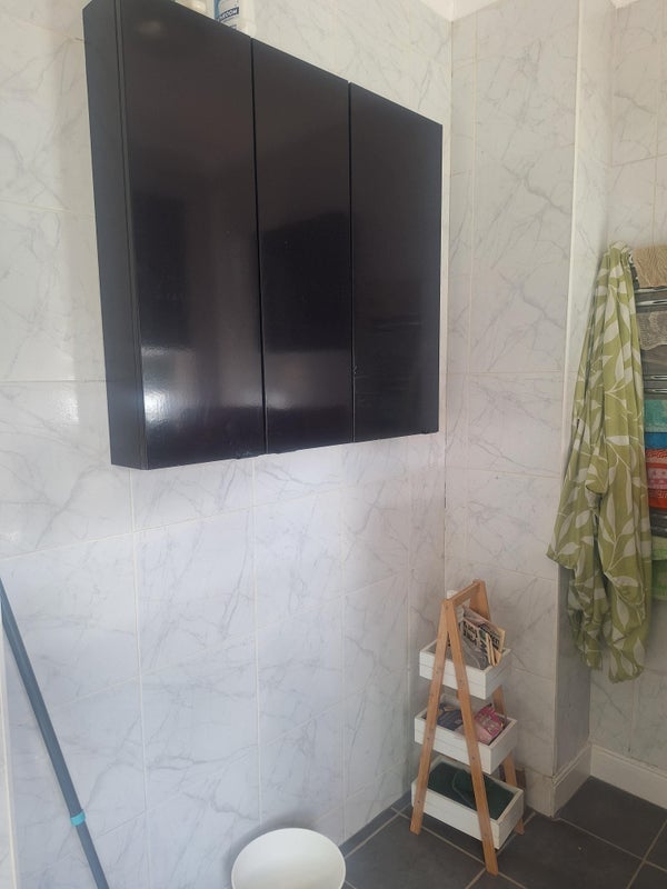 Room Broadfield Road in Greater London