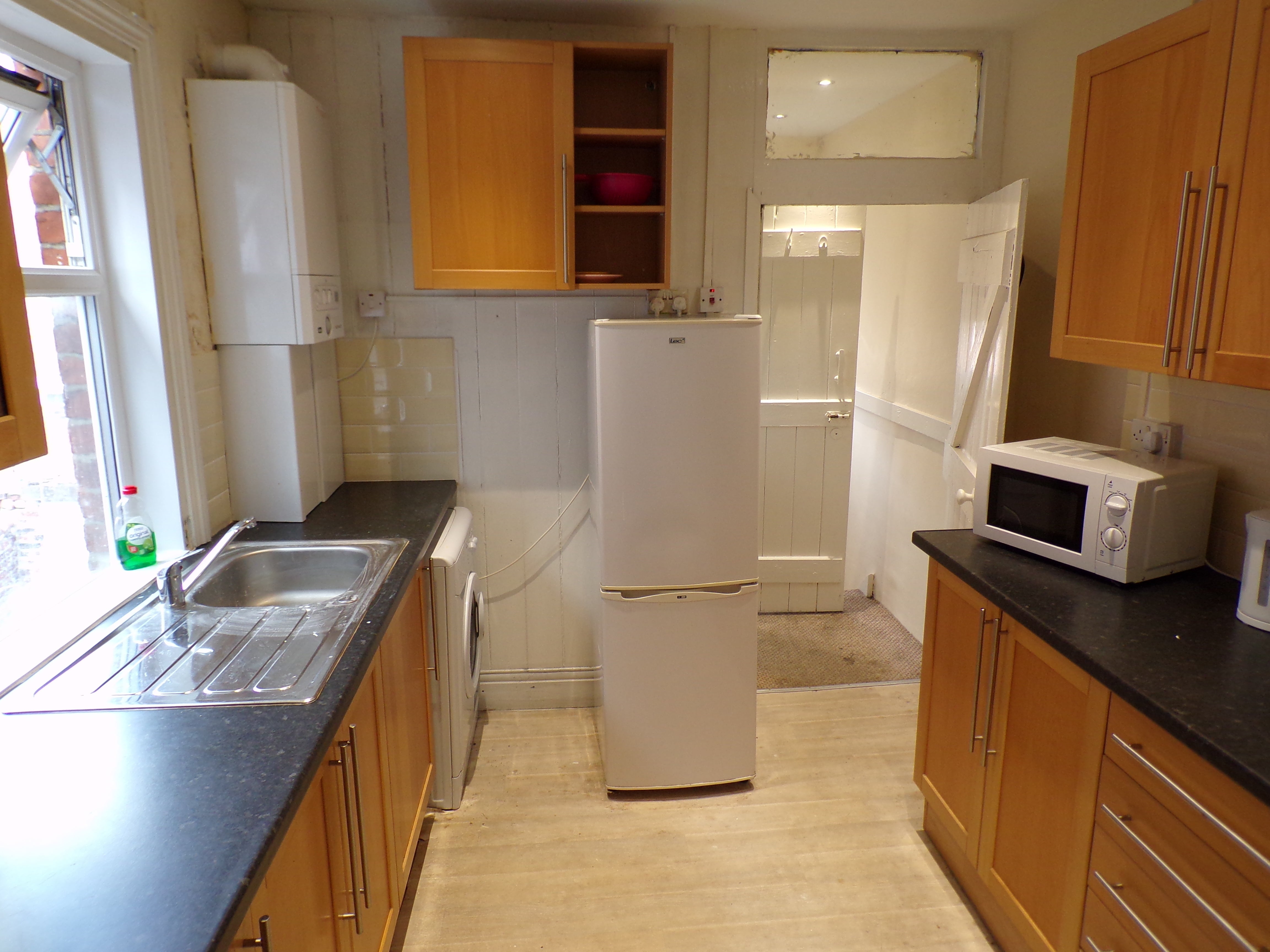 Room Coniston Avenue in Newcastle upon Tyne