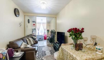 Flat Lydford Road in Greater London