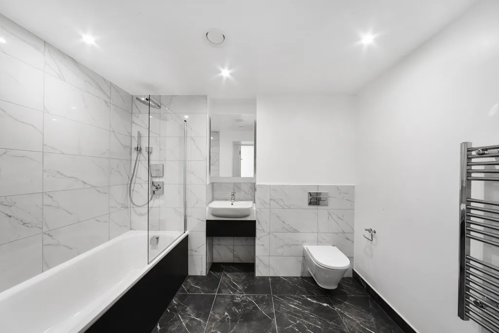 Flat Charter Street in Greater London