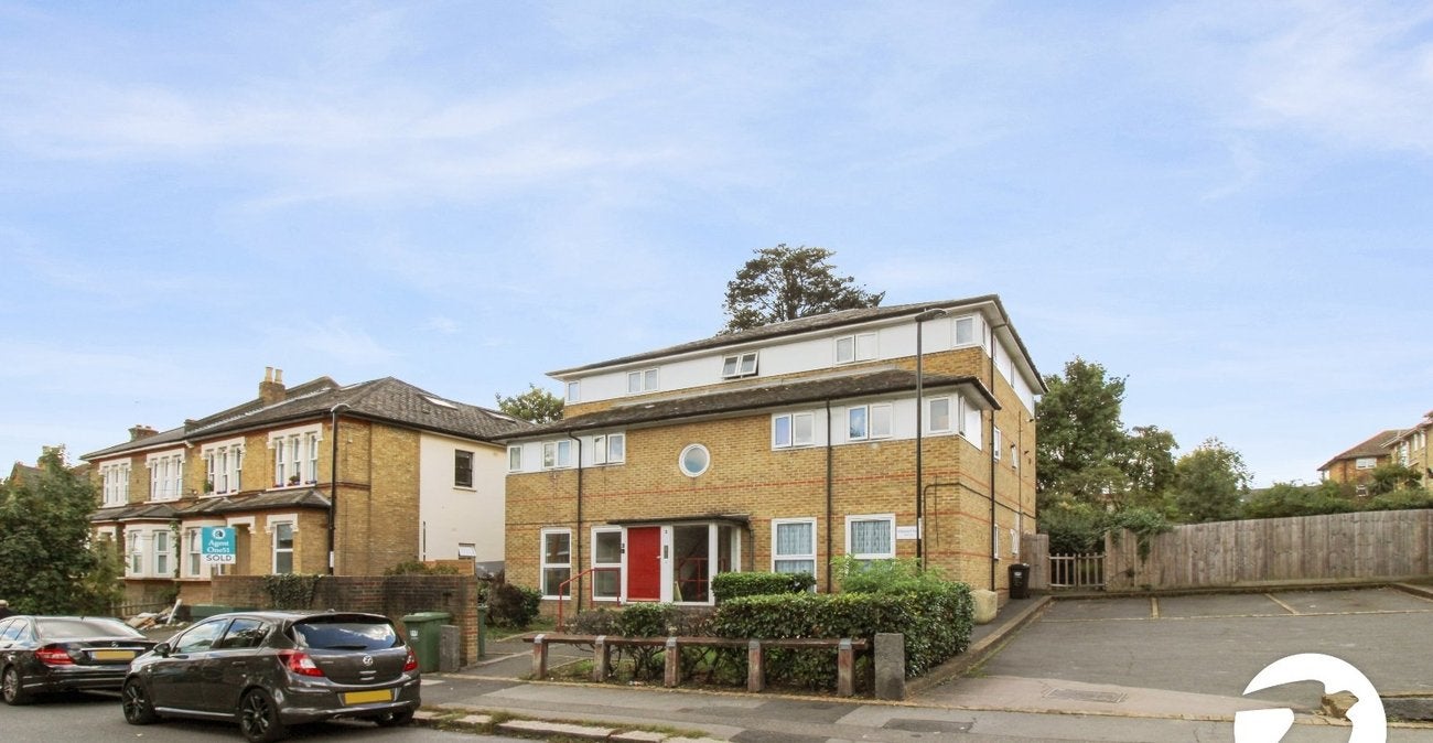 Flat Adamsrill Road in Greater London