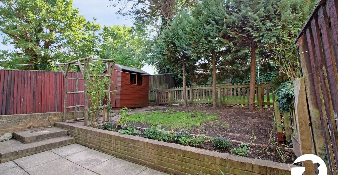Flat Adamsrill Road in Greater London