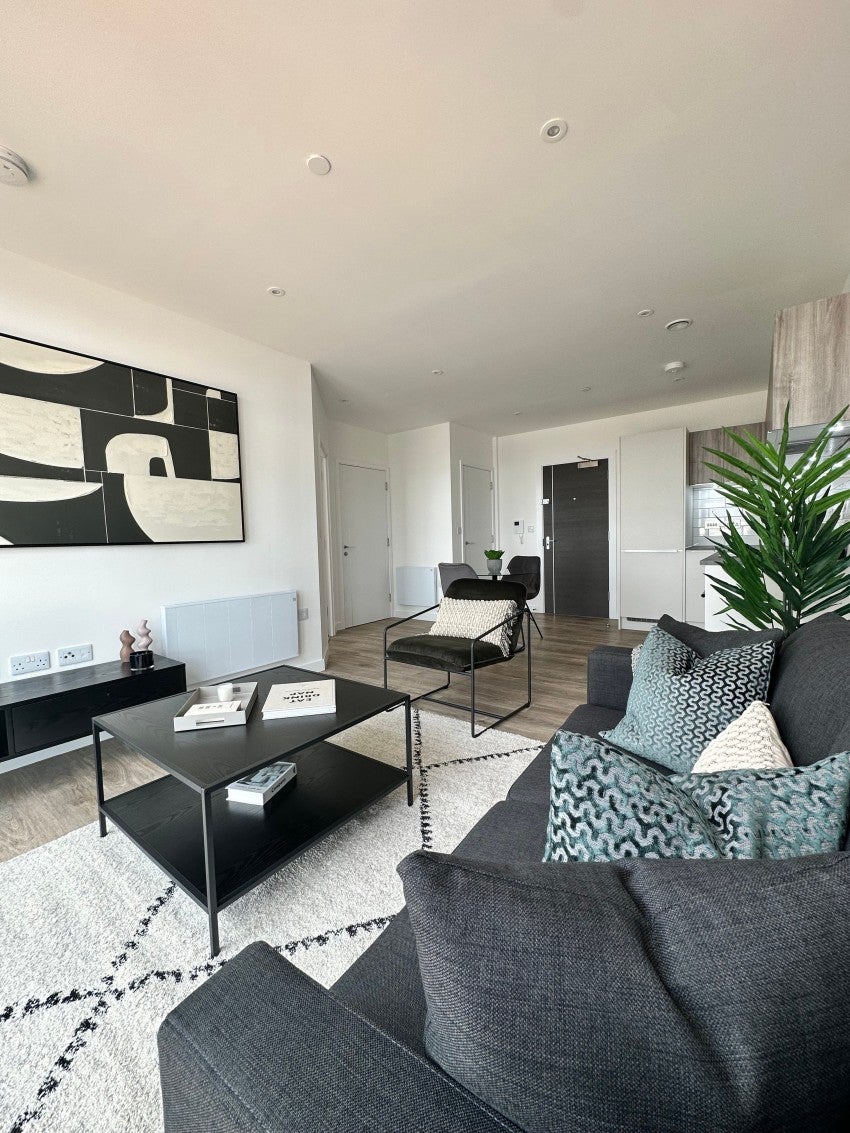 Flat London Road in Borough of Spelthorne